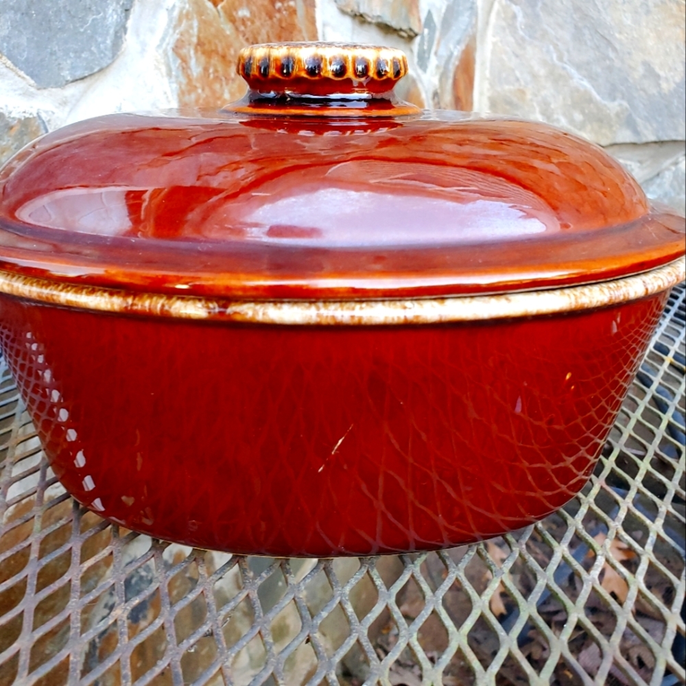 Vintage Hull Pottery Covered Casserole Dish